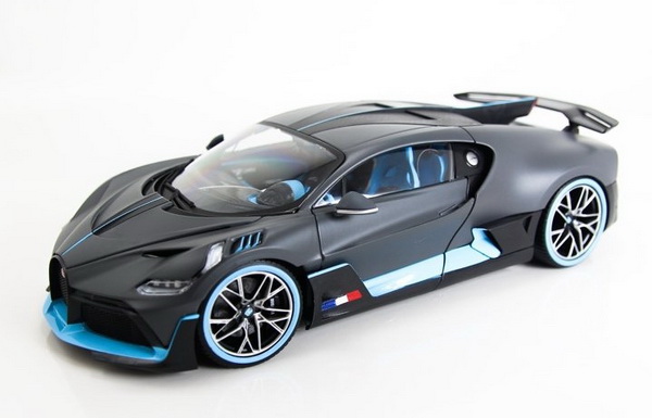 Модель 1:18 Bugatti Divo - dark grey blue