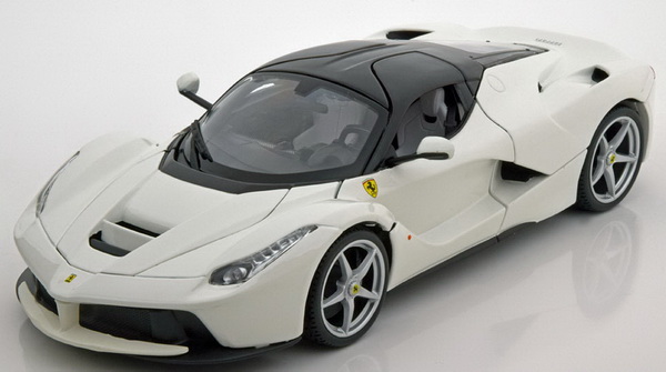 Модель 1:18 Ferrari LaFerrari - white