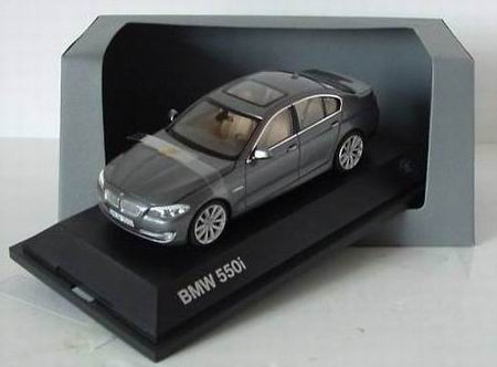 Модель 1:43 BMW 550i (F10) - grey