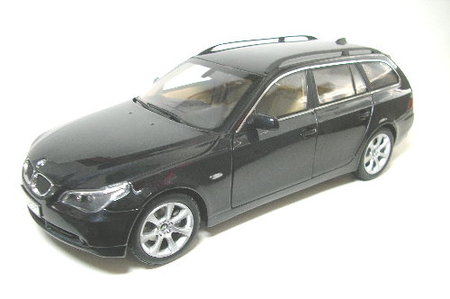 Модель 1:18 BMW 5-series Touring (E60) - black met