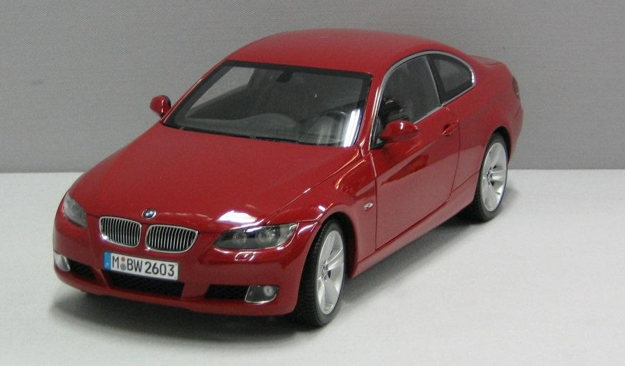 Модель 1:18 BMW 3er (E92) Coupe - red