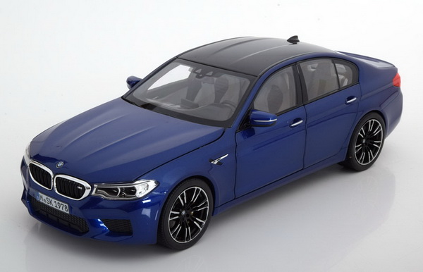 Модель 1:18 BMW M5 (F90) Limousine - dark blue