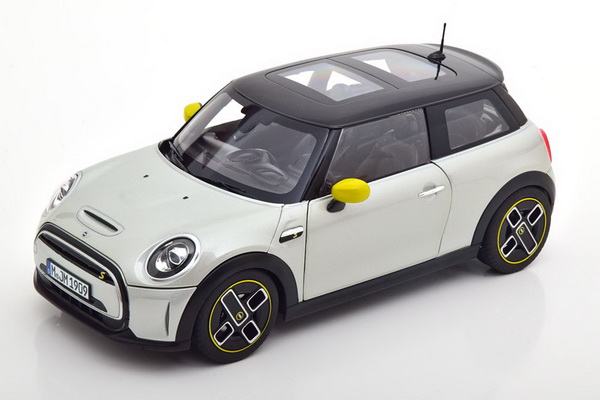 Модель 1:18 Mini Cooper SE - grey/black/yellow
