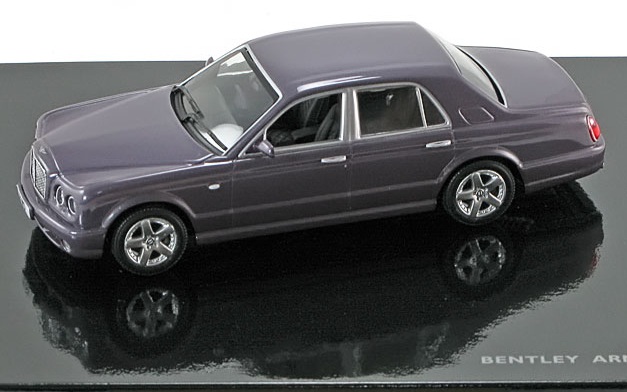 Модель 1:43 Bentley Arnage T - violett met
