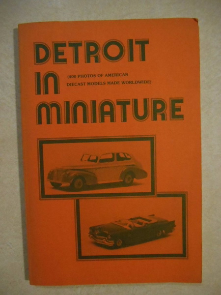 detroit in miniature book B-2023 Модель 1:1