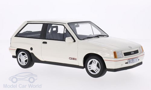 Модель 1:18 Opel Corsa A GSi - White 1990