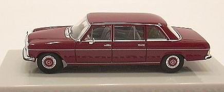 Модель 1:87 Mercedes-Benz 220 D lang (W115) - red