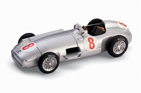 Mercedes-Benz W 196 №8 GP Olanda (Juan Manuel Fangio) R072 Модель 1:43