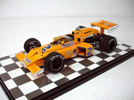 Модель 1:18 McLaren M16 Indy 500 winner Johnny Rutherford
