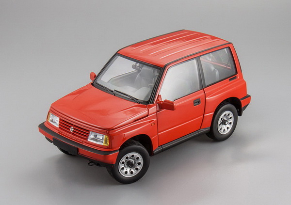 Suzuki Vitara - Red DLSU-1000R Модель 1:18