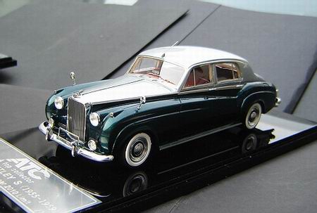 Модель 1:43 Bentley S - silver/green