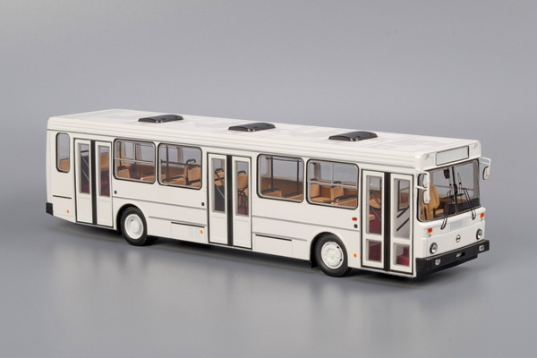 Автобус5256 - белый 04012I Модель 1:43