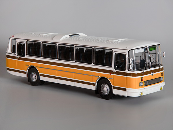 Модель 1:43 ЛАЗ-699Р - белый/жёлто-коричневые полосы