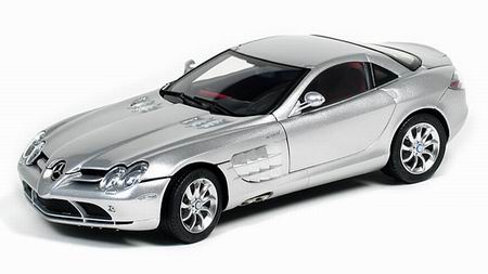 Модель 1:12 Mercedes-Benz SLR McLaren - silver