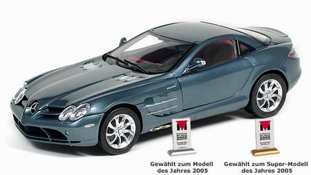 Модель 1:18 Mercedes-Benz SLR McLaren - grey