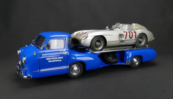 Модель 1:18 Mercedes-Benz «Blue Wonder» Racing Car Transporter + Mercedes-Benz 300 SLR №701 Dirty Hero- silver (CMC Bundle)
