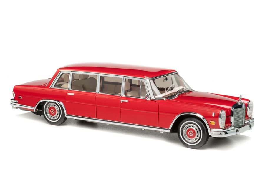 Модель 1:18 Mercedes-Benz 600 Pullman Limousine “Red Baron”