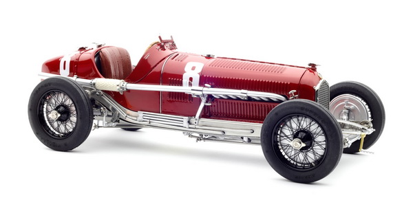 Модель 1:18 Alfa-Romeo P3 Tazio Nuvolari, Winner GP Italy 1932, #8