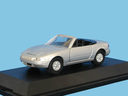Модель 1:40 Mazda Eunos Roadster