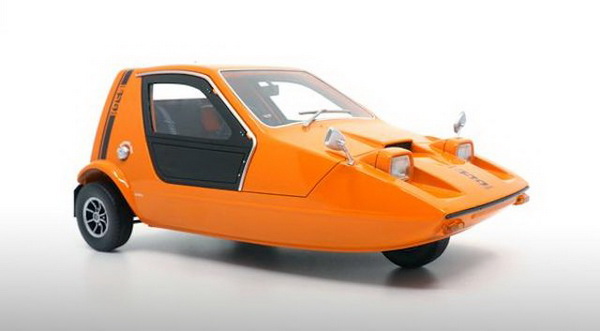 Модель 1:18 Bond Bug - tangerine orange