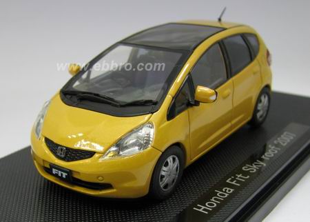 Модель 1:43 Honda Fit Skyroof Premium - yellow pearl