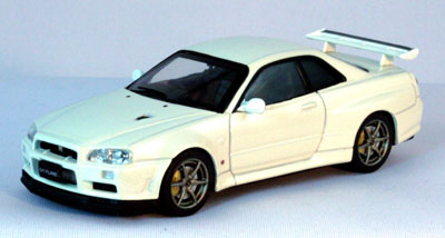 Модель 1:43 Nissan Skyline GTR R34 V-SpecII - white