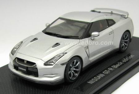 Модель 1:43 Nissan GT-R R35 Black Ed. - silver