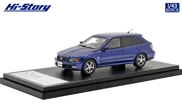 Модель 1:43 Toyota Altezza Gita AS200 Z Edition (2001) - Blue