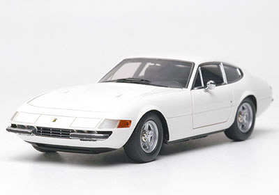 Модель 1:43 Ferrari 365GTB/4 Daytona - White