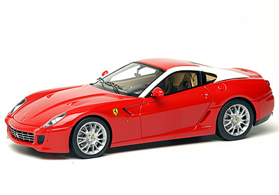 Модель 1:43 Ferrari 599 GTB Fiorano - red/white