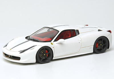 Модель 1:43 Ferrari 458 Spider (roof closed) - White/Black stripe