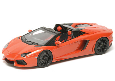 Модель 1:43 Lamborghini Aventador LP 700-4 Roadster - arancio argos