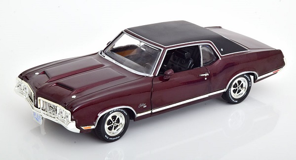 Модель 1:18 Oldsmobile Cutlass SX (Class of 1970) - burgundy mist