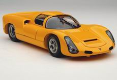 Модель 1:18 Porsche 910 PRIVATE Team - yellow