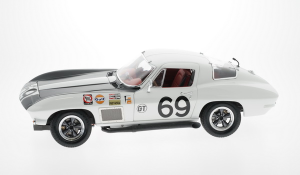 Модель 1:18 Chevrolet Corvette Team STING RAY Competition №69 12h Sebring (W.Jowett - R.Mouat)