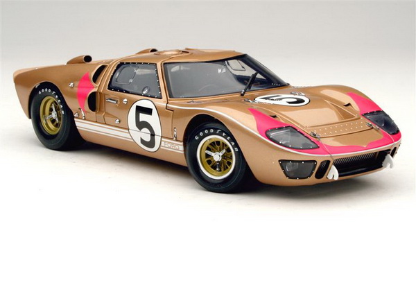 Модель 1:18 Ford GT40 Mk II - Third, 1966 Le Mans 24 Hours - Ronnie Bucknum, Dick Hutcherson