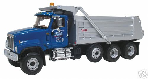 Модель 1:34 International Paystar Dump Truck Riccelli