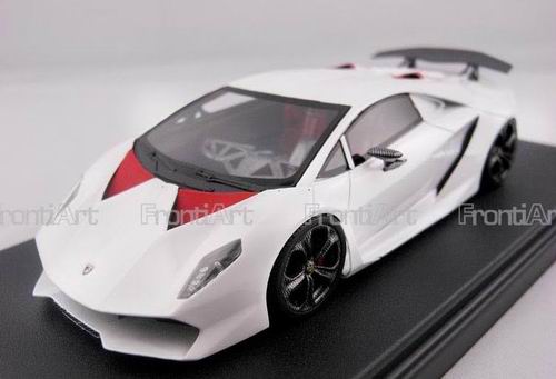 Модель 1:43 Lamborghini Sesto Elemento - white