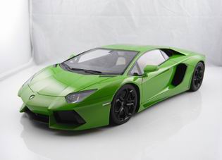 Модель 1:43 Lamborghini Aventador LP 700-4 - apple green