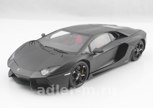 Модель 1:43 Lamborghini Aventador LP 700-4 - matt black [все открывается]