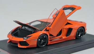 Модель 1:43 Lamborghini Aventador LP 700-4 - orange red [все открывается]