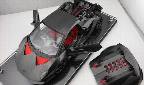 Модель 1:18 Lamborghini Sesto Elemento - carbon [все открывается]