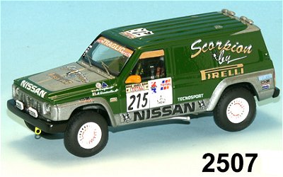 Модель 1:43 Nissan Patrol №215 «Scorpion by Pirelli» Dakar KIT
