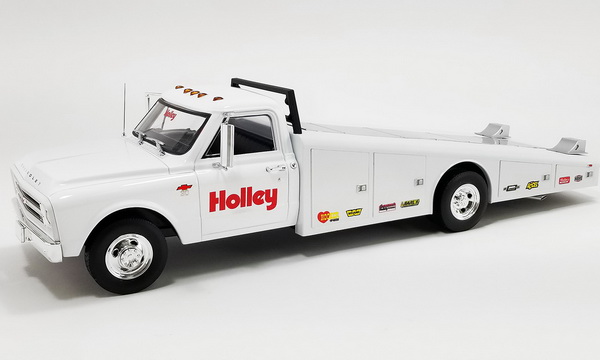Модель 1:18 Chevrolet C-30 Ramp Truck - Holley Speed Shop (L.E.750 pcs)