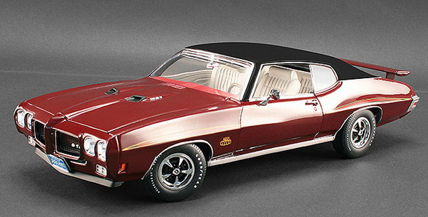 Модель 1:18 Pontiac GTO «The Judge» - burgundy poly/vinyl roof