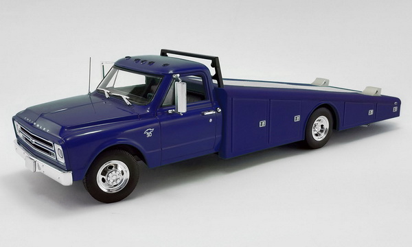 Модель 1:18 Chevrolet C-30 Ramp Truck - dark blue 1967