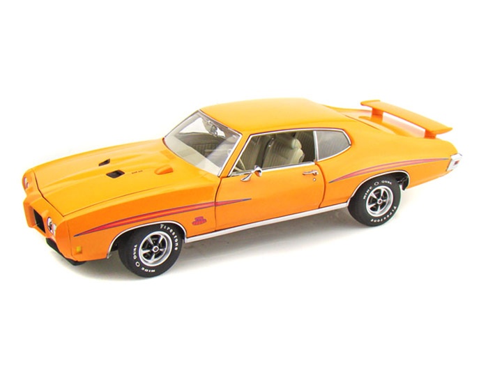 Модель 1:18 Pontiac GTO «The Judge» - orbit orange/sandlewood interior