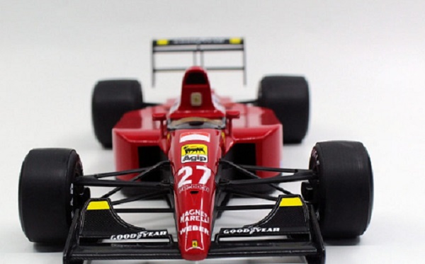 Модель 1:18 FERRARI 643, F1-91 N27 A. Prost Season (1991) , red