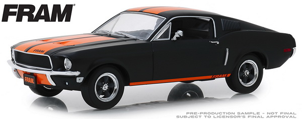 Модель 1:24 Ford Mustang GT Fastback FRAM Oil Filters - black/orange