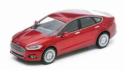 Модель 1:43 Ford Fusion (Mondeo) - ruby met